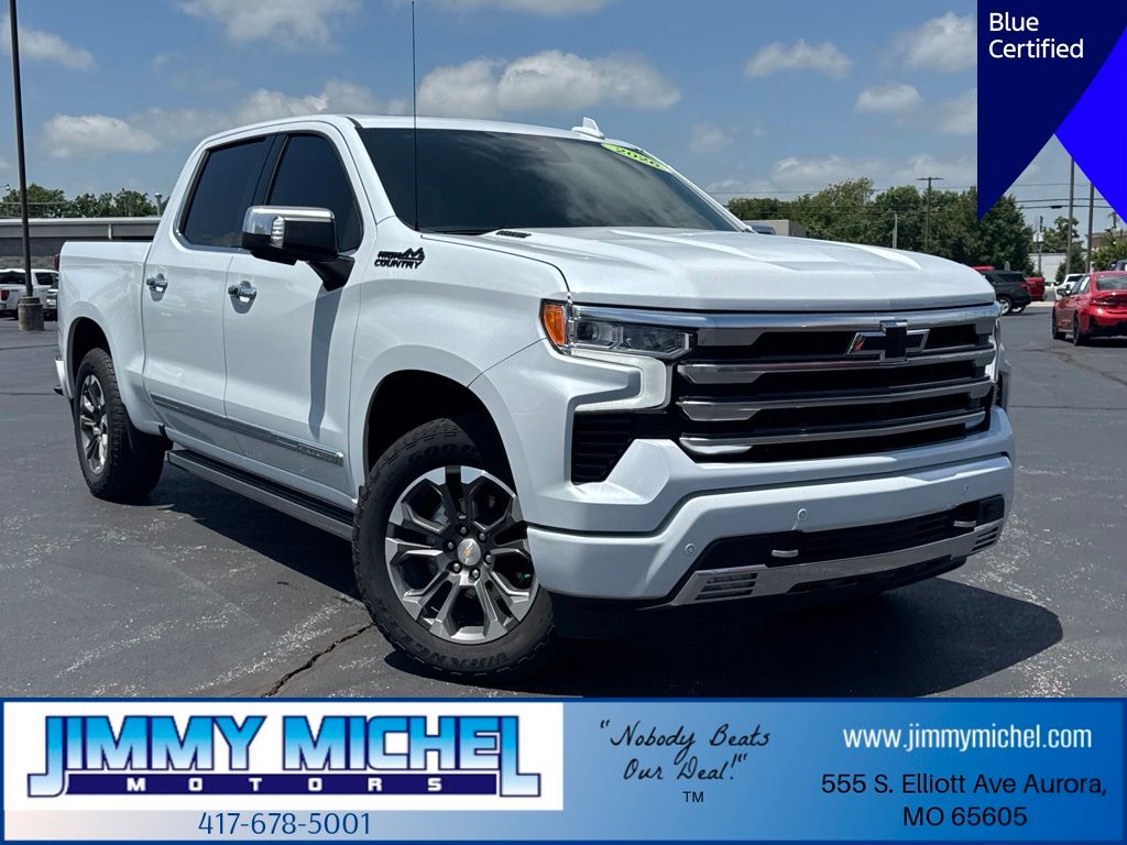 Polar White Tricoat 2026 Chevrolet Silverado 1500 Pickup Truck Four-Wheel Drive Automatic