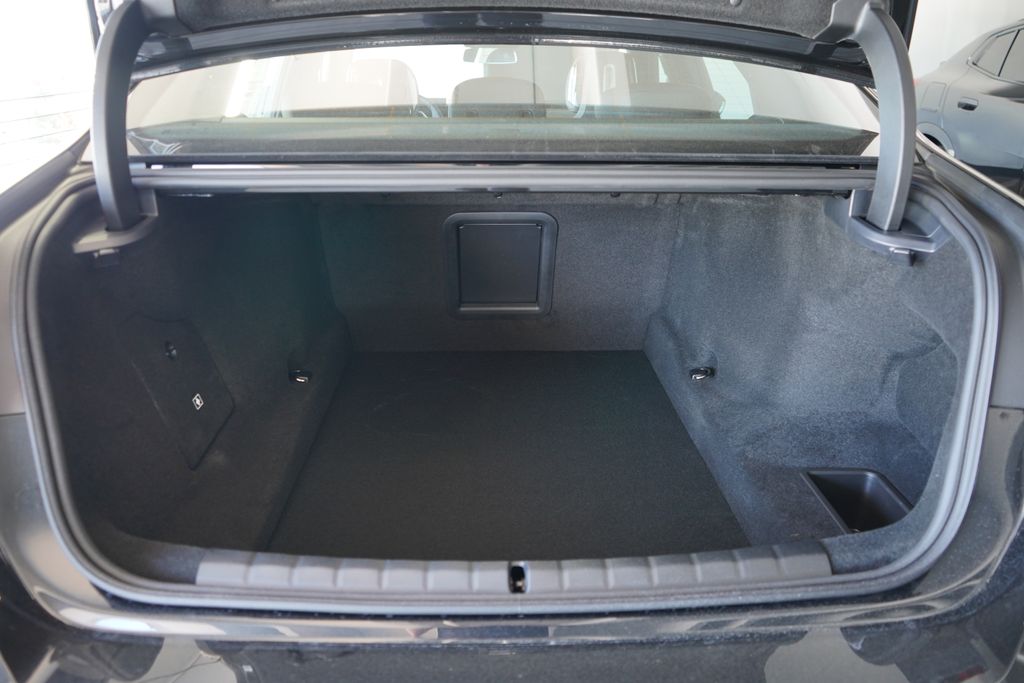 Thumbnail: 2026 BMW 7 Series - 22