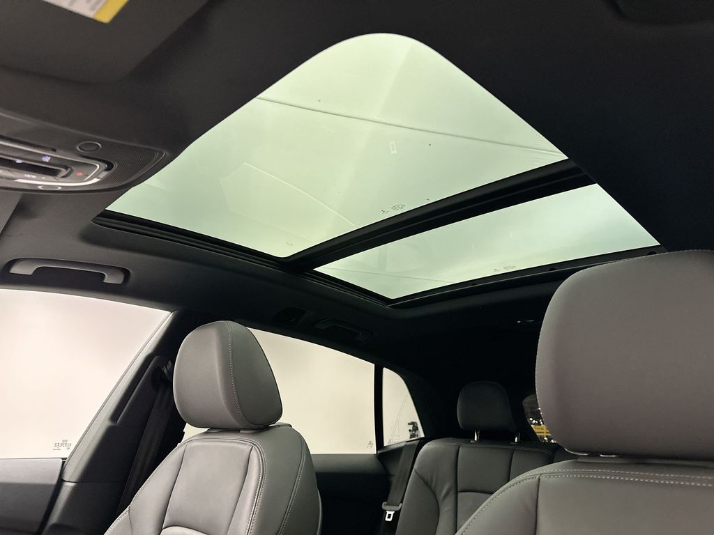 2019 Audi Q8 Premium 11