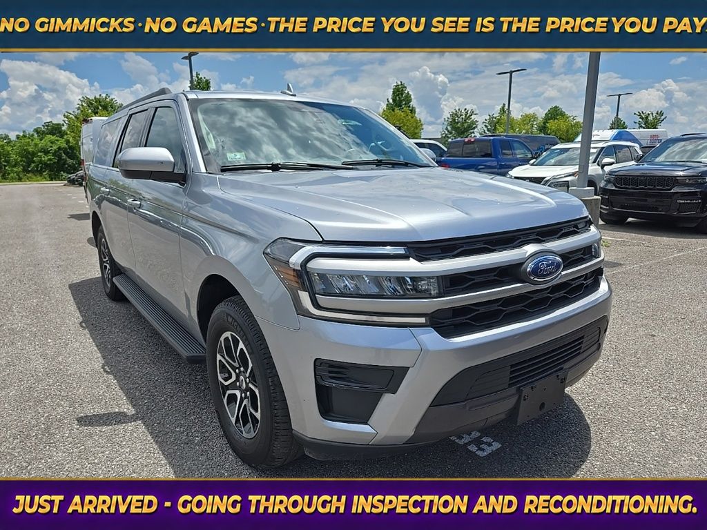 Silver Metallic 2024 Ford Expedition SUV / Crossover Four-Wheel Drive Automatic