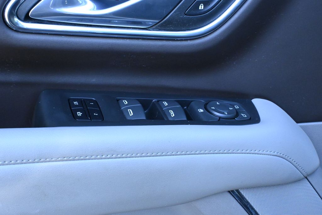 Thumbnail: 2023 Chevrolet Tahoe - 31