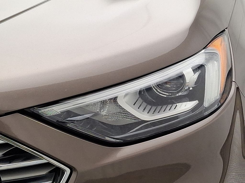 Thumbnail: 2019 Ford Edge - 9