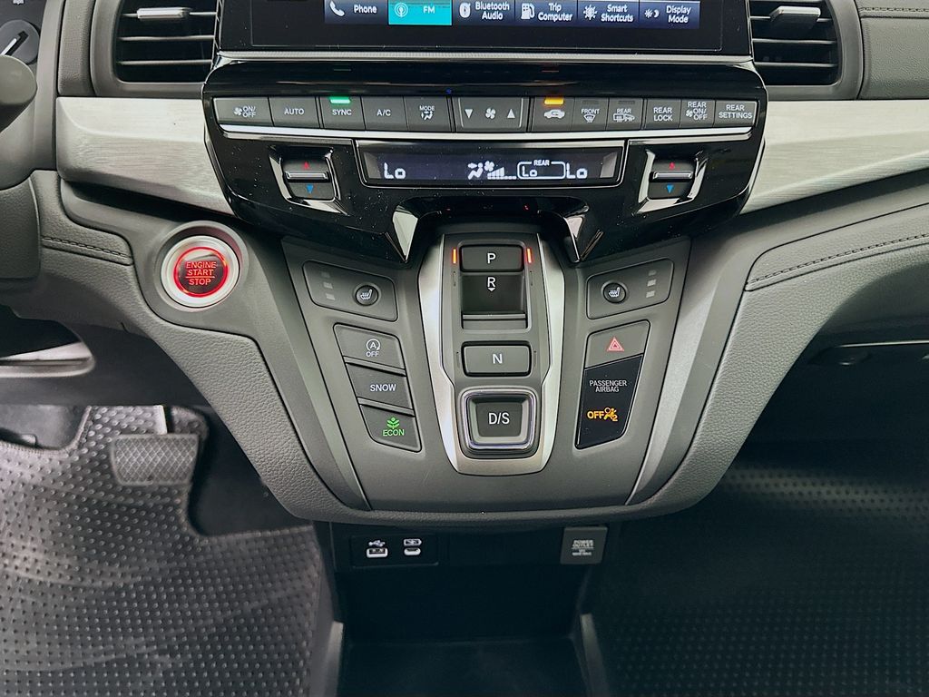 Thumbnail: 2026 Honda Odyssey - 13