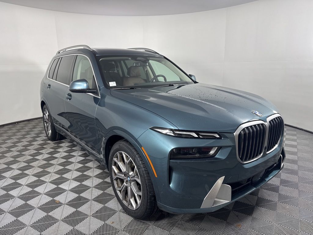 Thumbnail: 2024 BMW X7 - 3