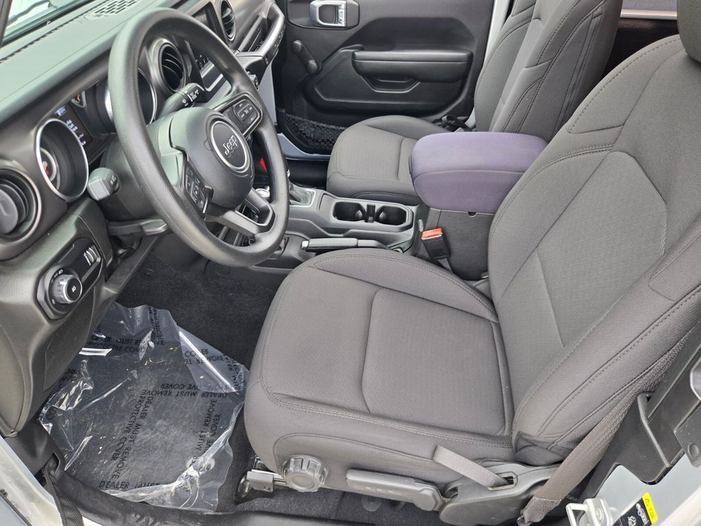 2023 Jeep Wrangler - $27,669