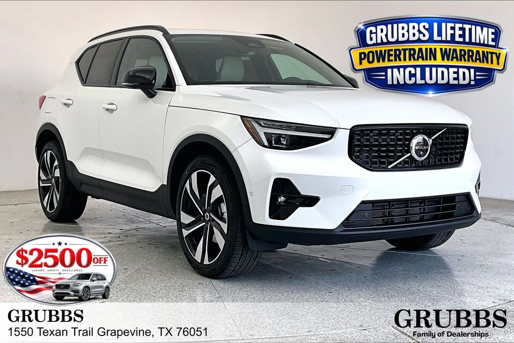 Crystal White 2026 Volvo XC40 SUV / Crossover All-Wheel Drive Automatic