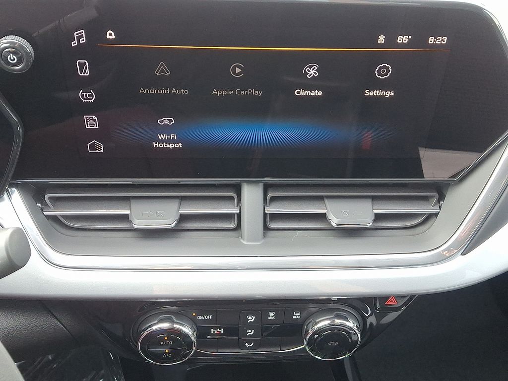 2025 Chevrolet Trax LT 8
