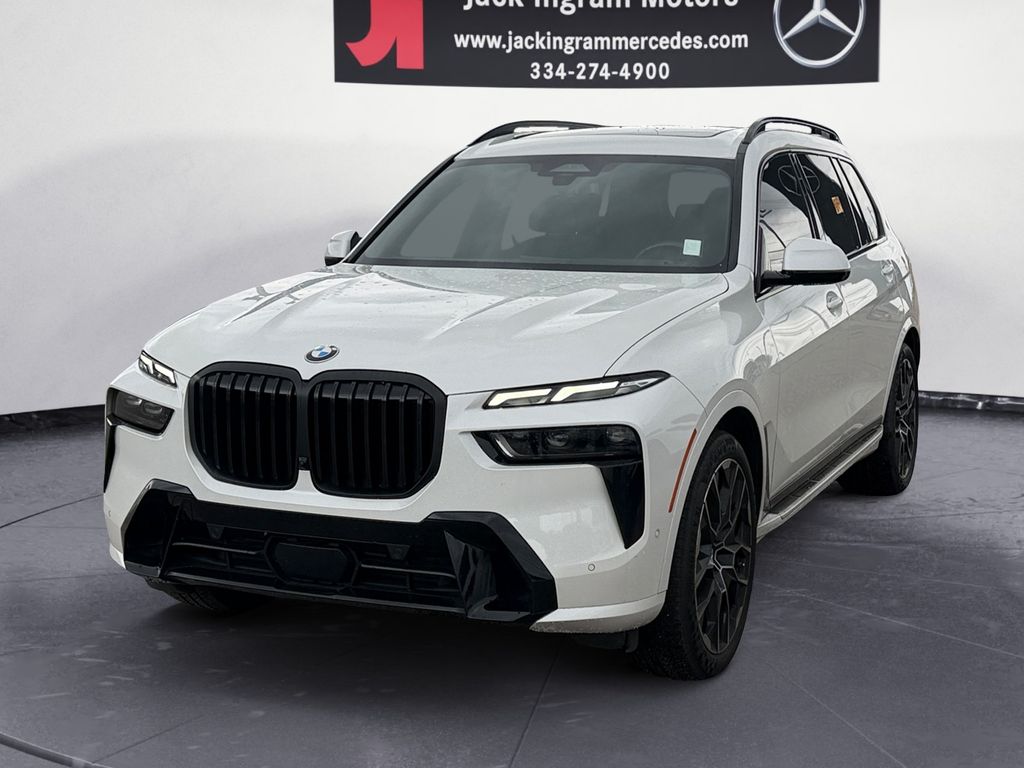 2023 BMW X7 xDrive40i AWD