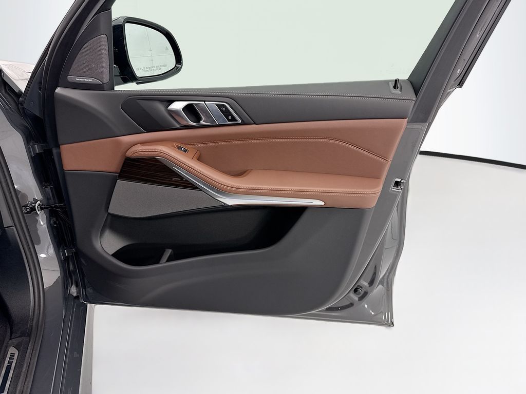 Thumbnail: 2026 BMW X5 - 24