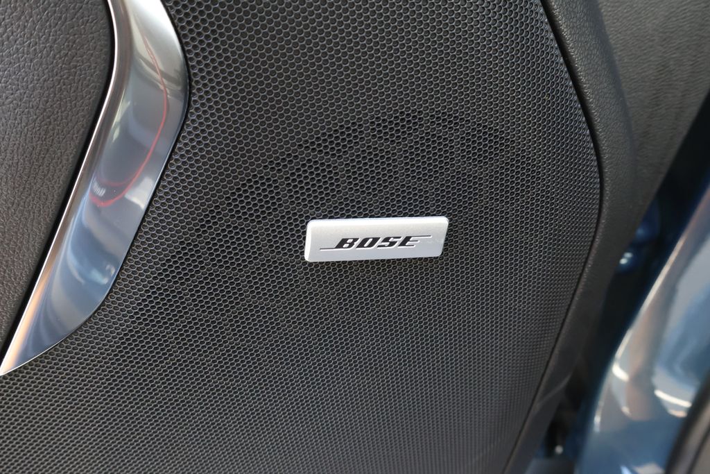 Thumbnail: 2025 Chevrolet Suburban - 21