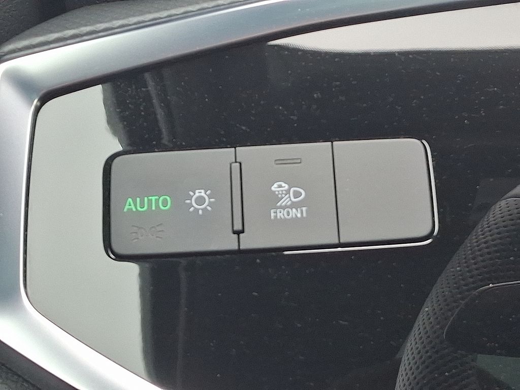 Thumbnail: 2025 Audi Q3 - 24