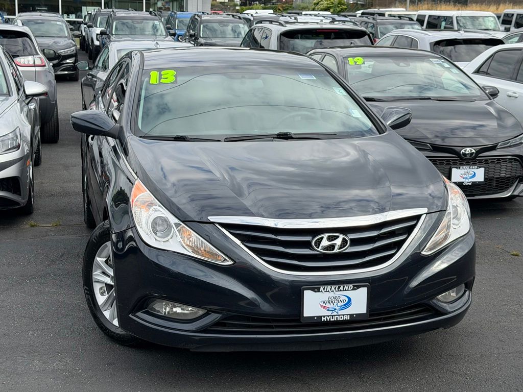  2013 Hyundai Sonata GLS FWD   