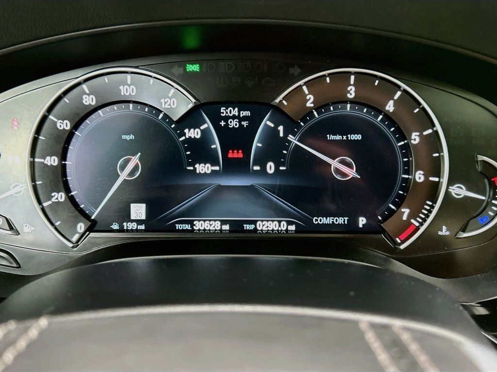 Used 2018 White BMW 540i image 33