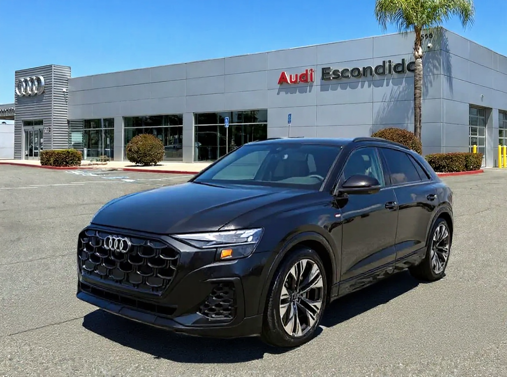 Thumbnail: 2026 Audi Q8 - 1