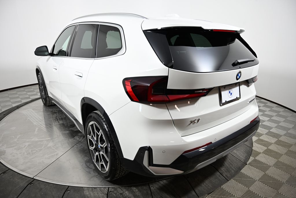 Thumbnail: 2025 BMW X1 - 3