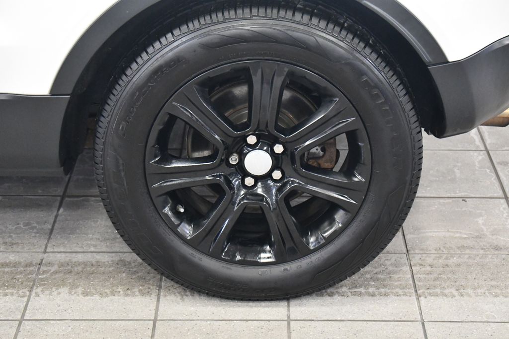 Thumbnail: 2017 Land Rover Range Rover Evoque - 11