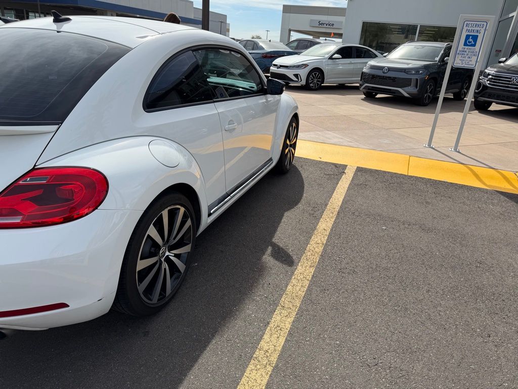 Thumbnail: 2012 Volkswagen Beetle - 5