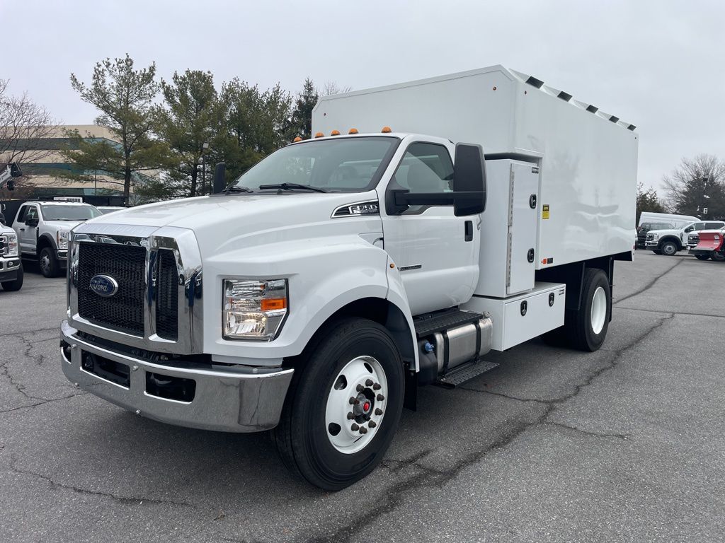 2025 Ford F-750 Diesel 