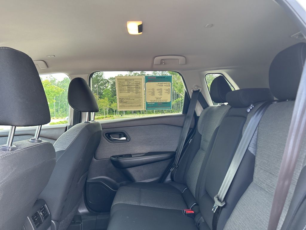 2023 Pearl White Tricoat Nissan Rogue SV FWD SUV