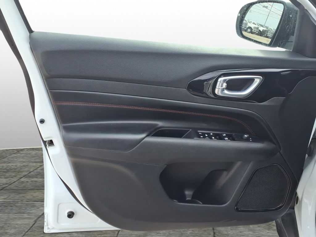 2023 Jeep Compass Trailhawk - Photo 10