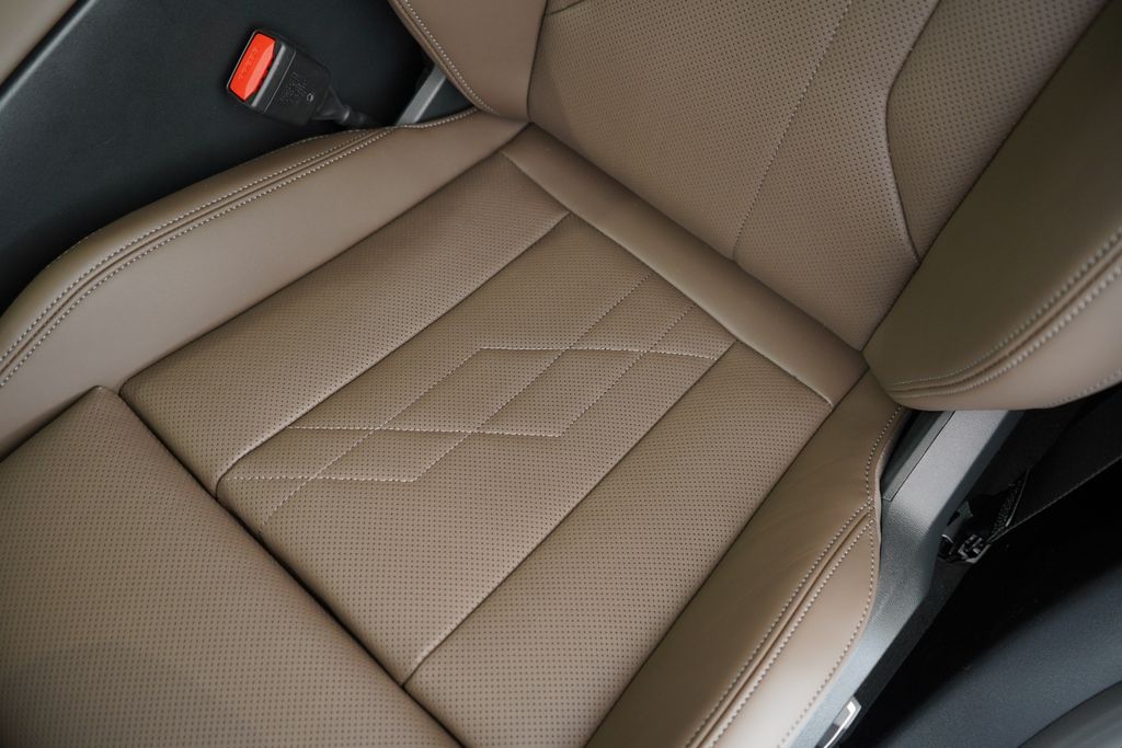 Thumbnail: 2026 BMW X3 - 10