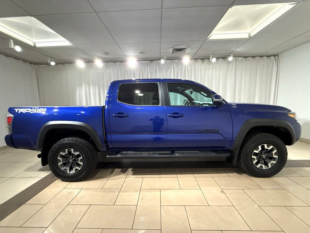 Thumbnail: 2022 Toyota Tacoma - 7
