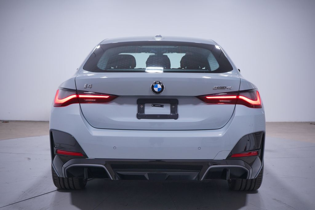 Thumbnail: 2026 BMW i4 - 5