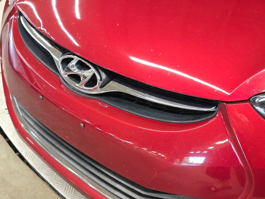 2013 Hyundai Elantra GLS photo 10