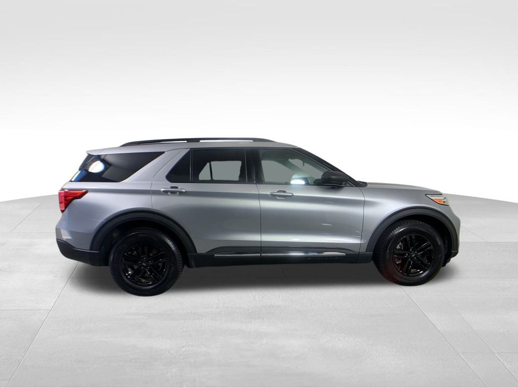 2021 Ford Explorer XLT 7