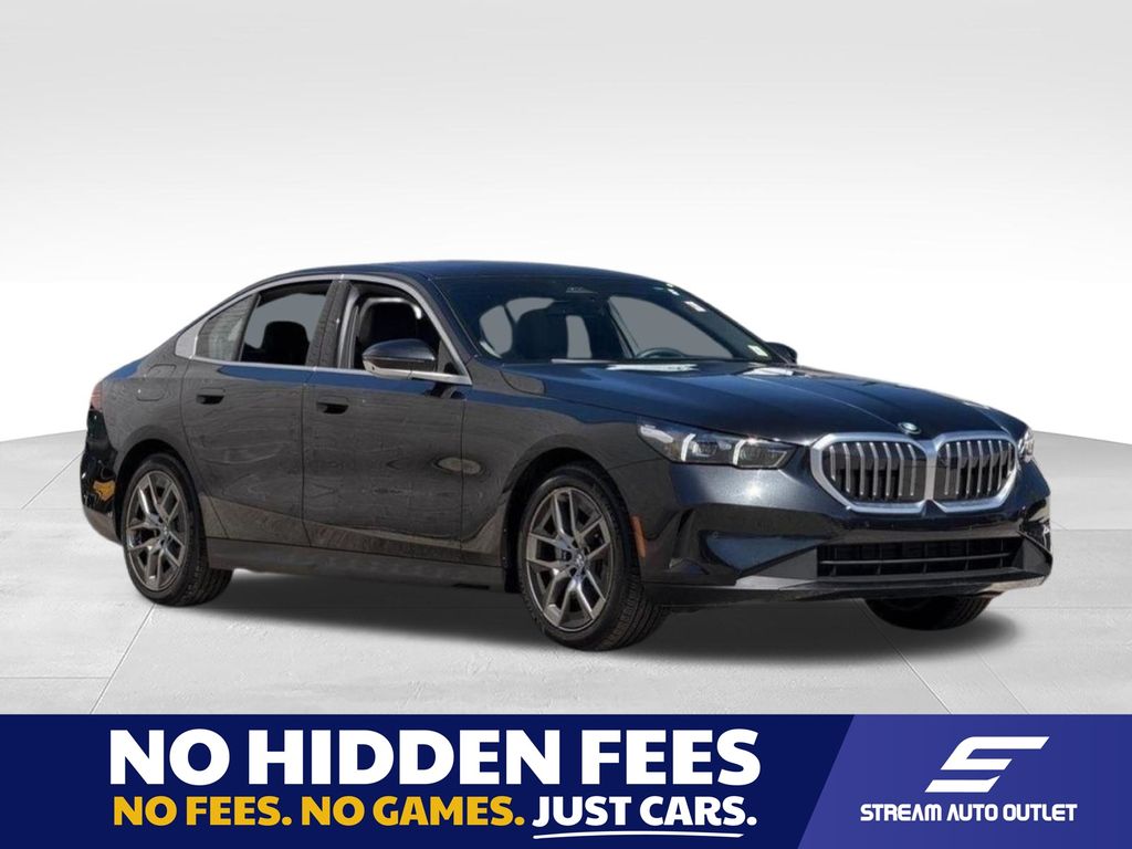 Black Sapphire Metallic 2026 BMW 5 Series Sedan Rear-Wheel Drive 8-Speed Automatic