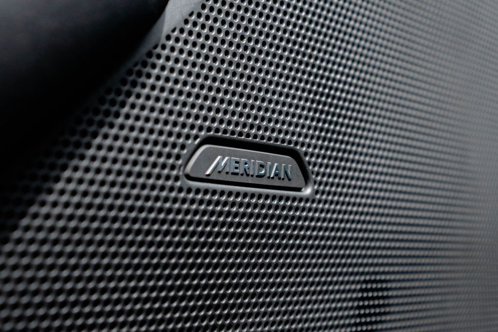 2025 Land Rover Range Rover Velar S - Photo 23