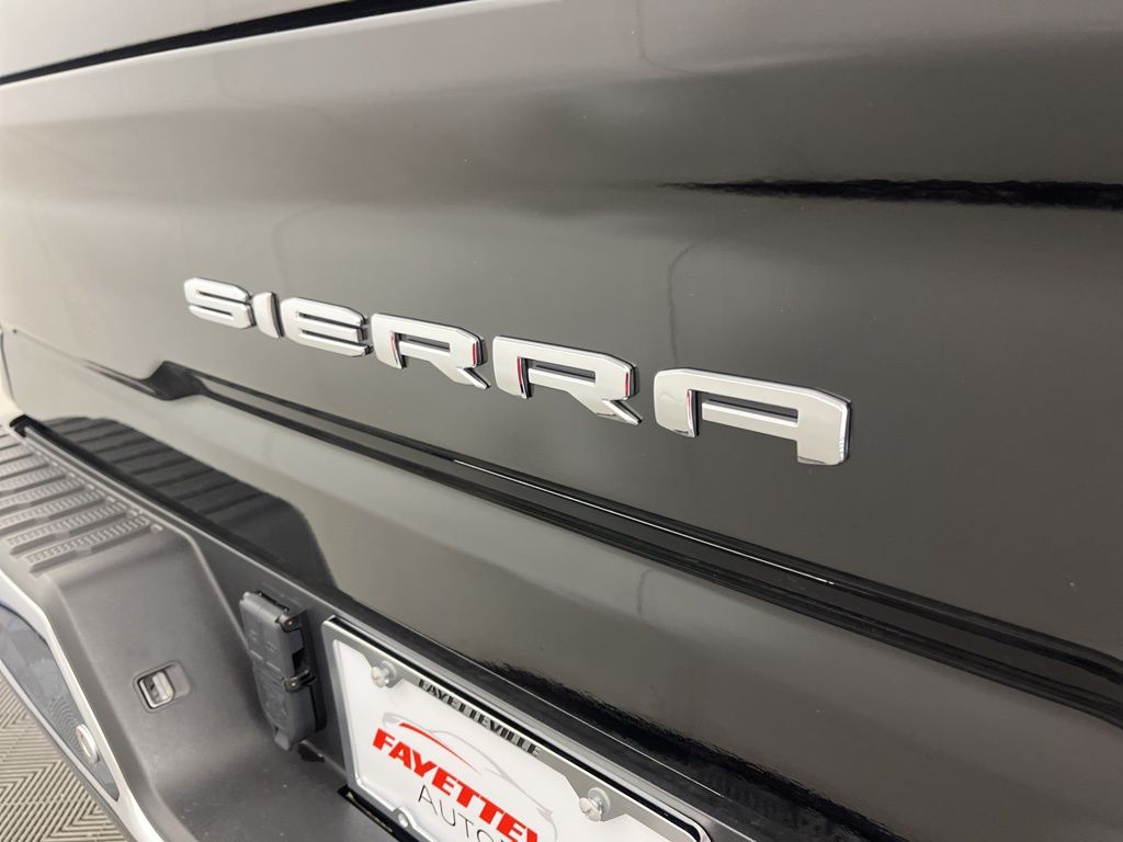 Thumbnail: 2024 GMC Sierra 2500 - 12