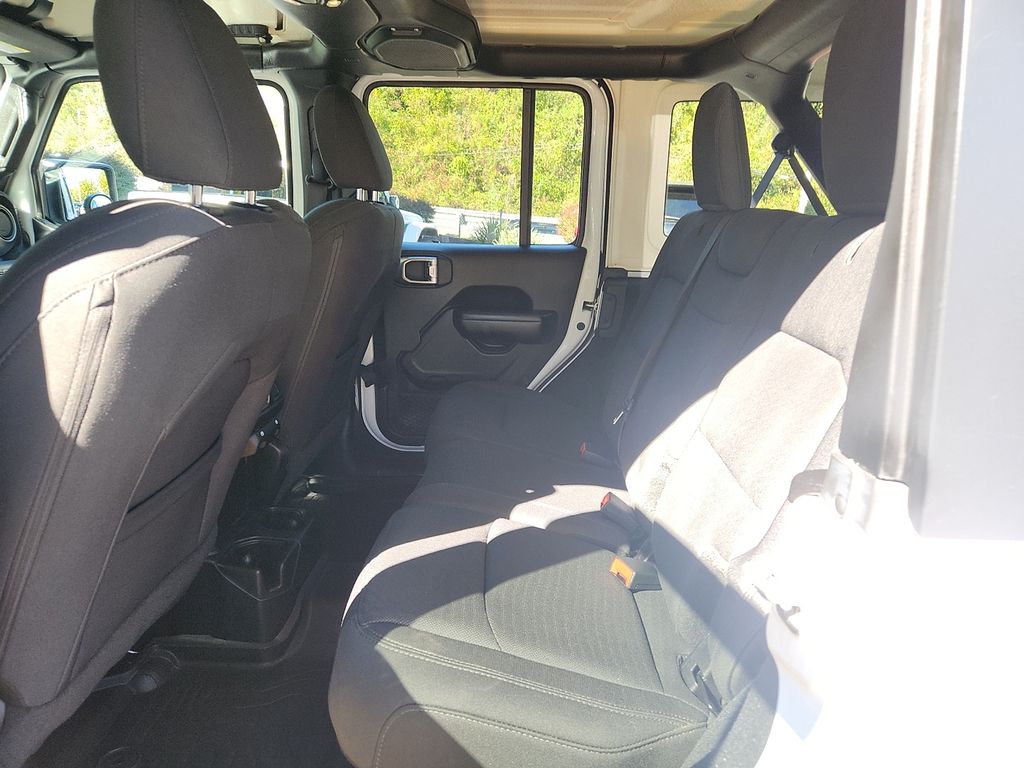 Thumbnail: 2019 Jeep Wrangler - 10