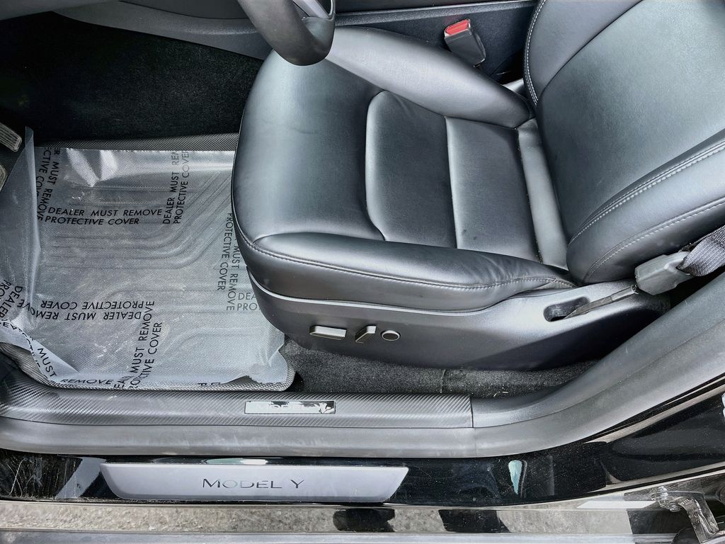 2025 Tesla Model Y Long Range Black at Community Toyota