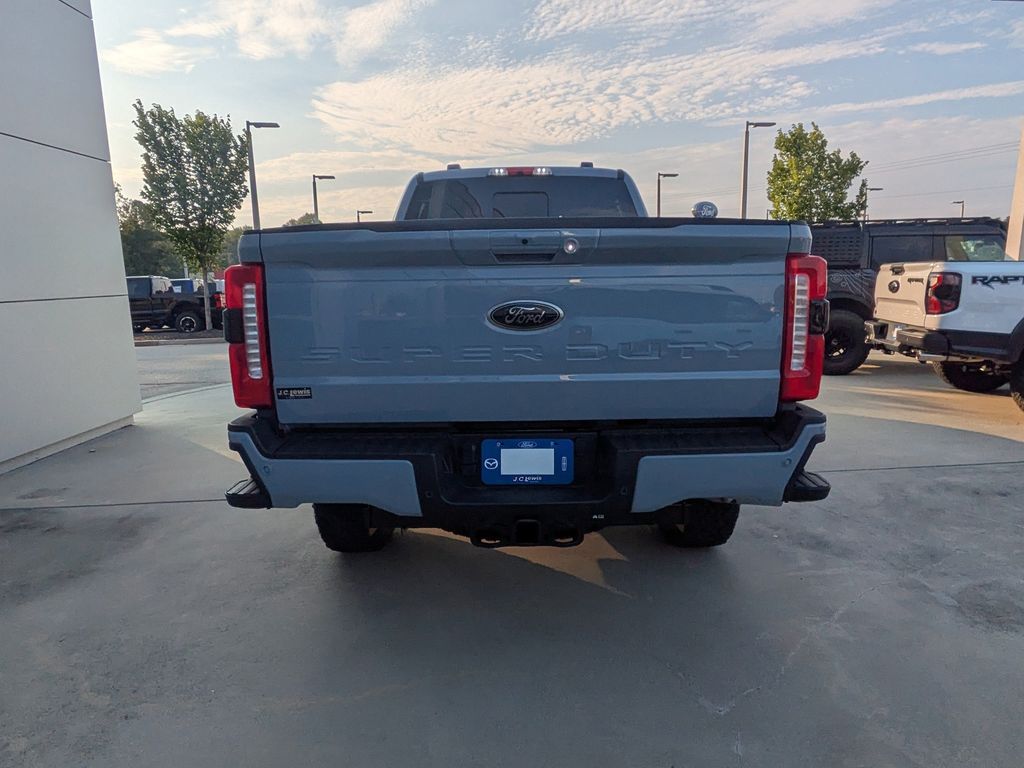 2026 Ford F-350 Super Duty LARIAT