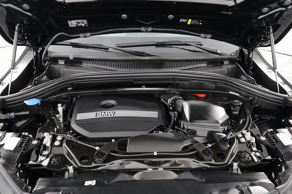 Thumbnail: 2025 BMW X2 - 15