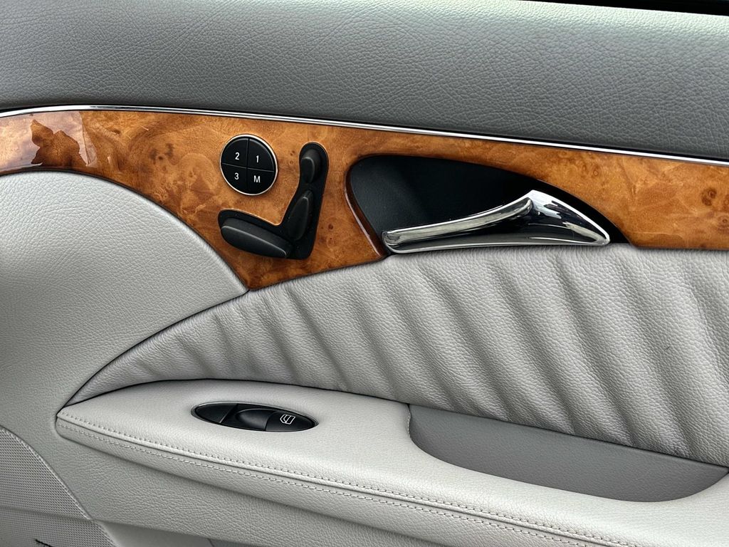 Thumbnail: 2006 Mercedes-Benz E-Class - 21