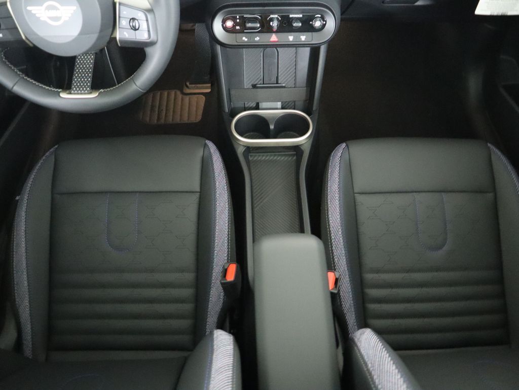 Thumbnail: 2026 MINI Cooper - 17