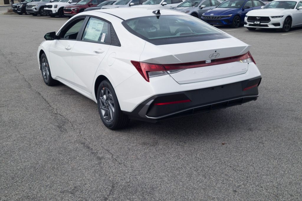 New 2026 White Hyundai Blue image 8