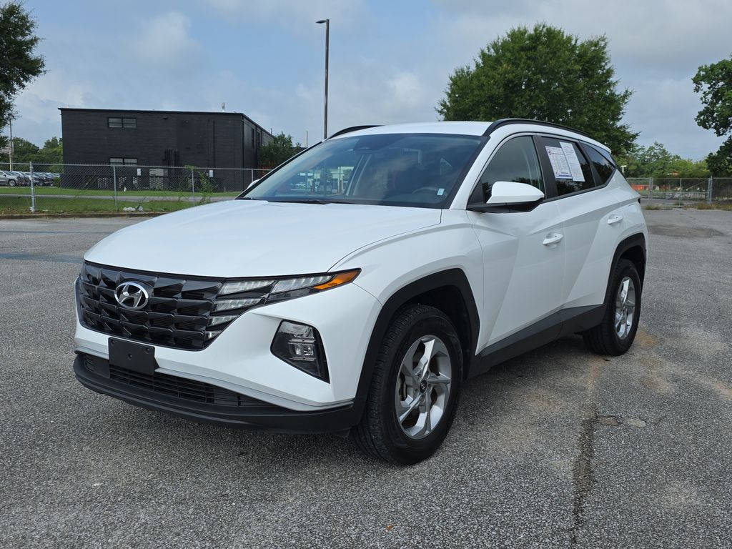 White Pearl 2024 Hyundai Tucson SUV / Crossover All-Wheel Drive 8-Speed Automatic