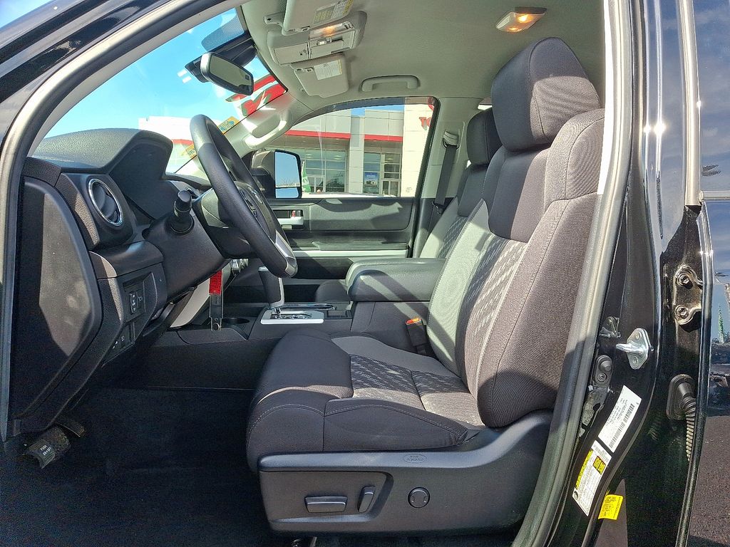 Thumbnail: 2021 Toyota Tundra - 14