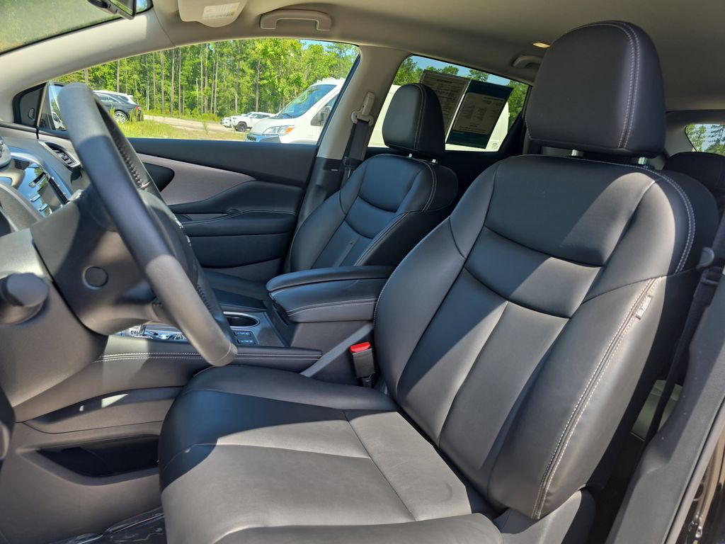 2024 Super Black Nissan Murano SV FWD SUV
