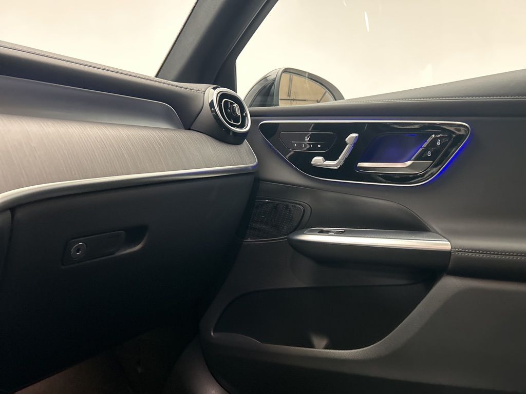 Thumbnail: 2026 Mercedes-Benz GLC - 20