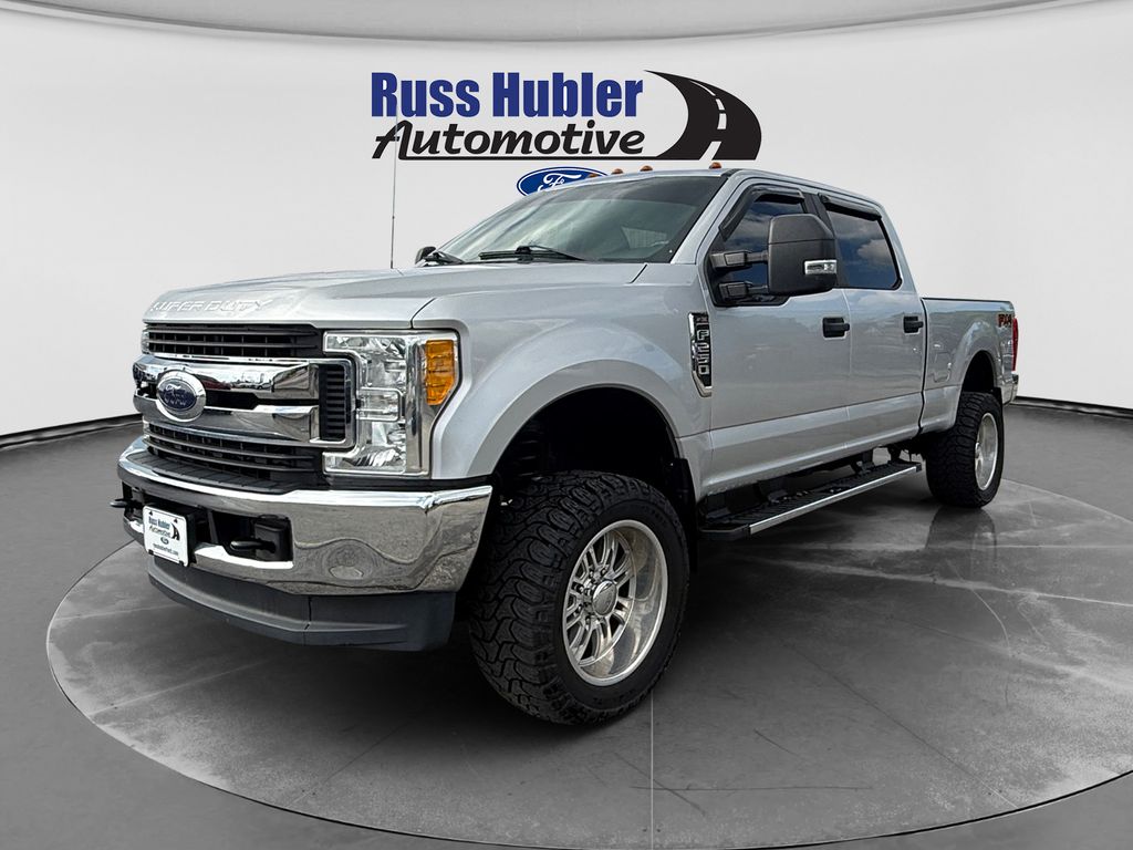 2017 Ford F-250 Super Duty XL Crew Cab 4WD