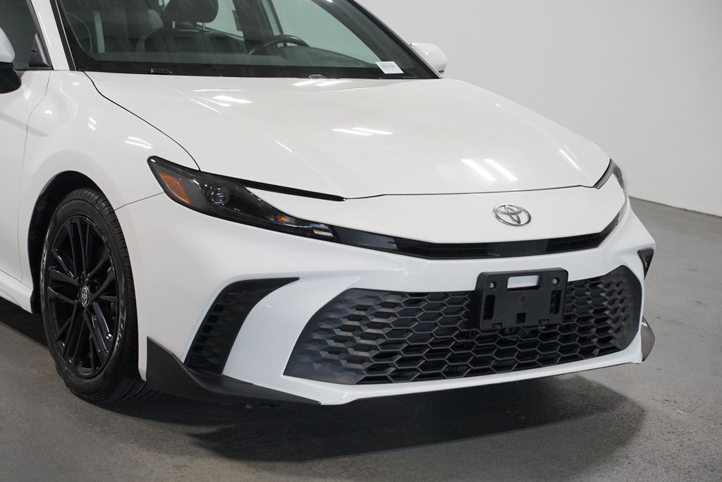 Thumbnail: 2025 Toyota Camry - 4
