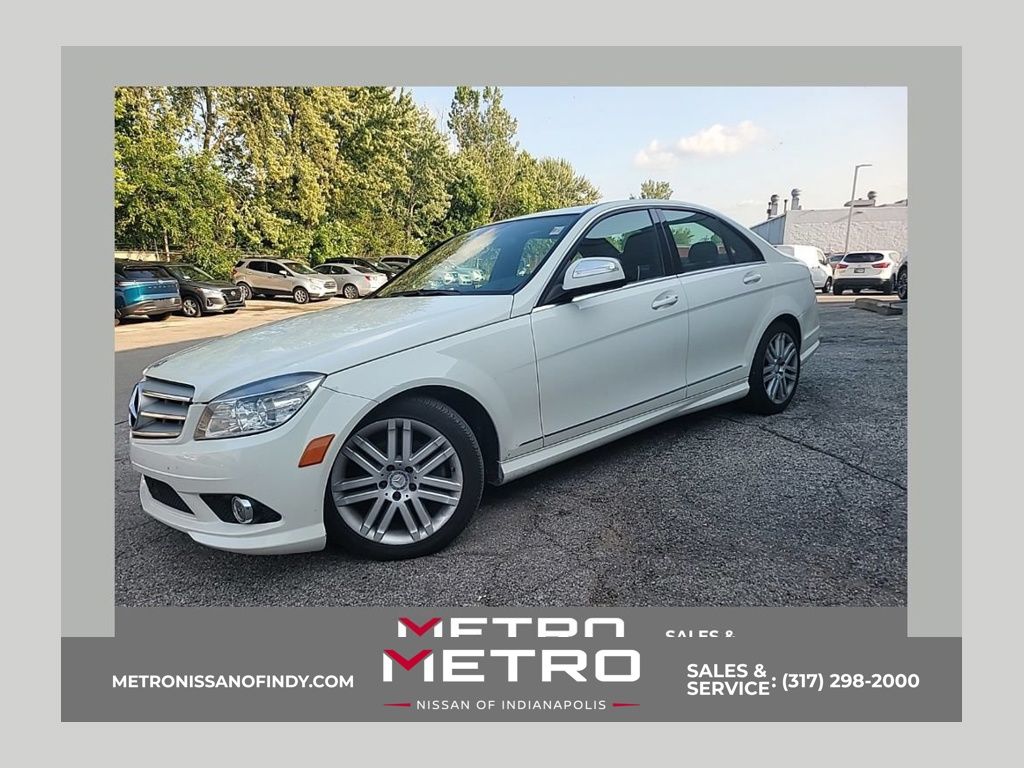 White 2009 Mercedes-Benz C-Class Sedan Rear-Wheel Drive 7-Speed Automatic