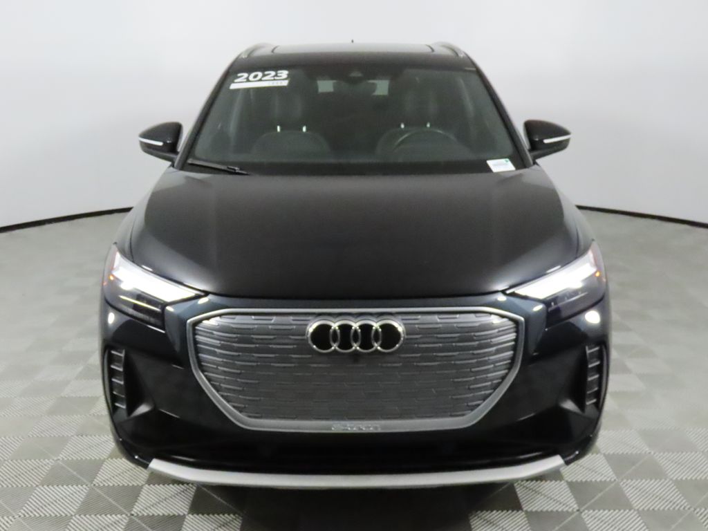 Thumbnail: 2023 Audi Q4 e-tron - 8