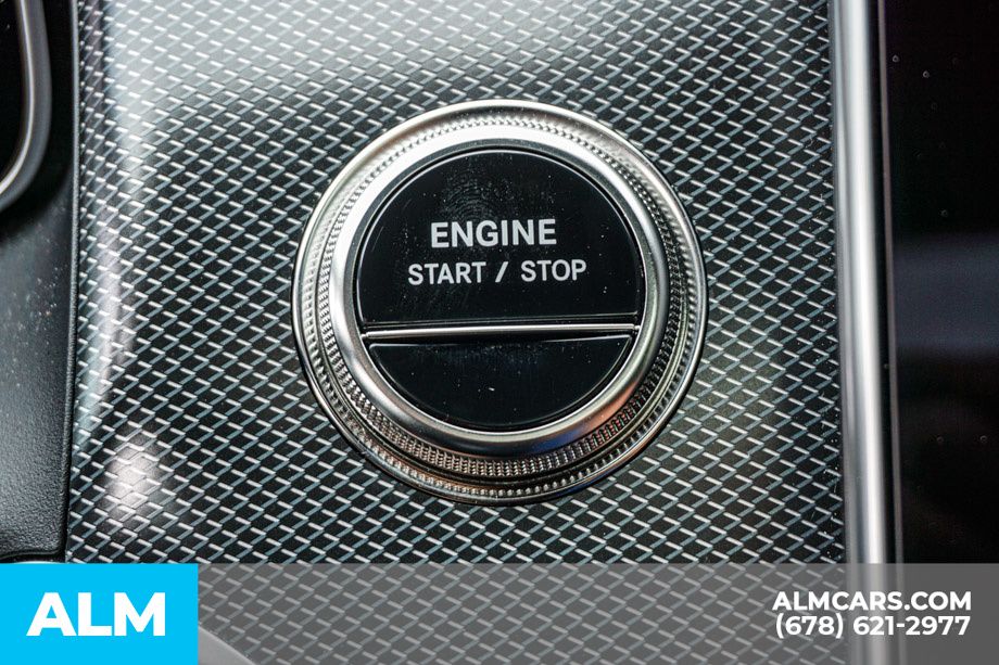 Used 2025 White Mercedes-Benz GLC 350e image 46