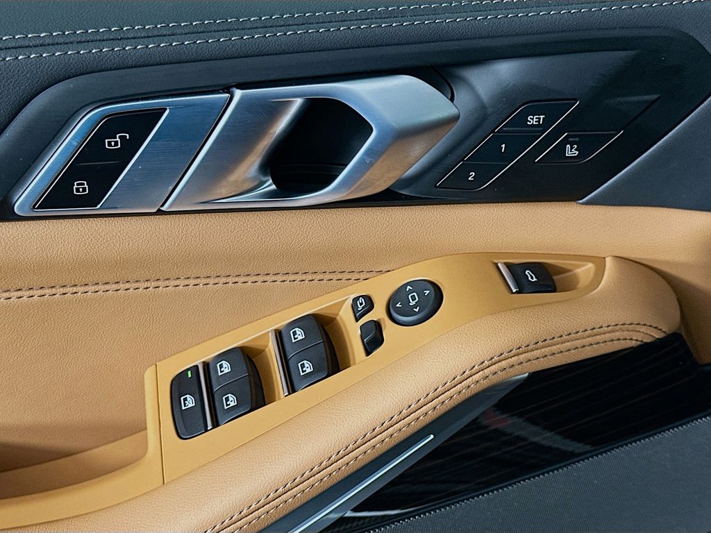 Thumbnail: 2026 BMW X5 - 20