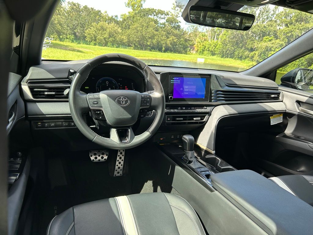 Thumbnail: 2025 Toyota Camry - 12